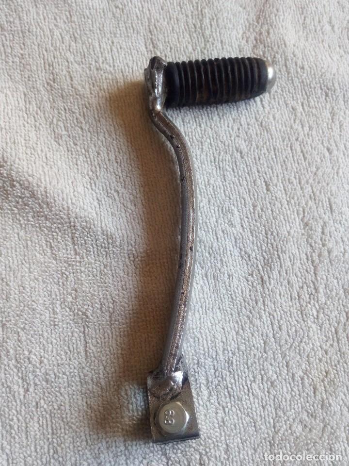 Automobili e Motociclette: Padal de cambios