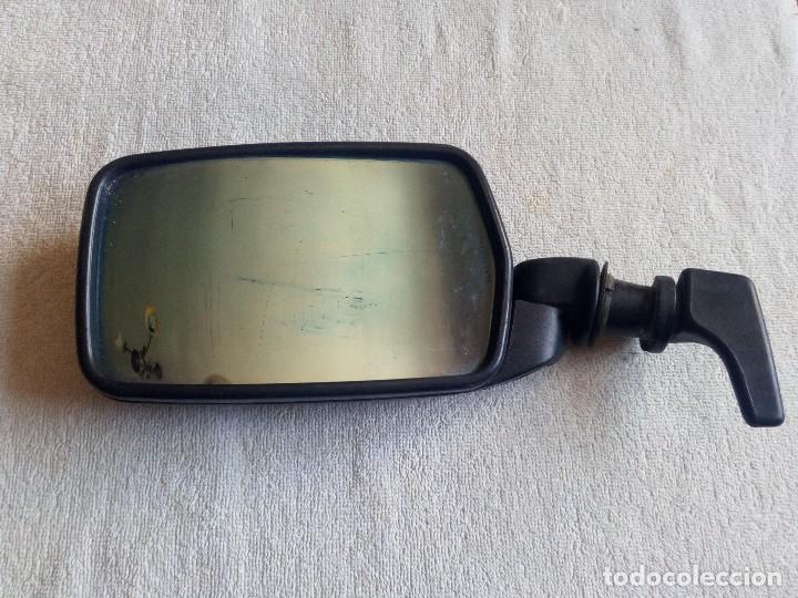 Automobili e Motociclette: Espejo de Volvo 240