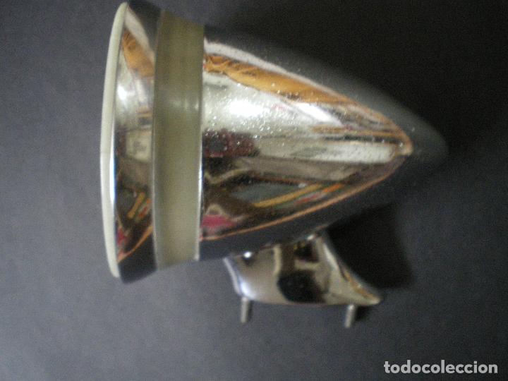 Autos und Motorr&auml;der: RETROVISOR MUY ANTIGUO