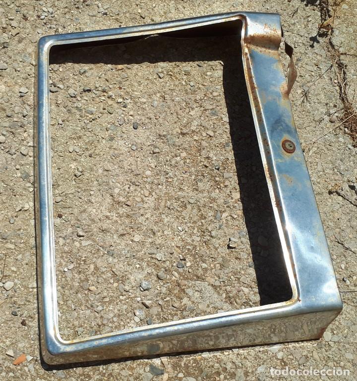 Automobili e Motociclette: Antiguo marco de radiador de veh&iacute;culo