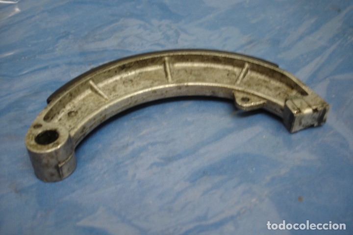 Coches y Motocicletas: - ANTIGUO REPUESTO DE MOTOCICLETA VESPA??