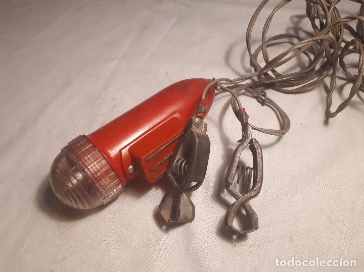 Voitures et Motocyclettes: Luz portatil para coches 12 V.