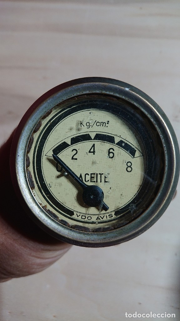 Autos und Motorr&auml;der: ANTIGUO RELOJ INDICADOR ACEITE VDO AVIS