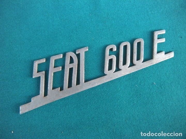 Coches y motocicletas: EMBLEMA SEAT 600 E ORIGINAL - Foto 1