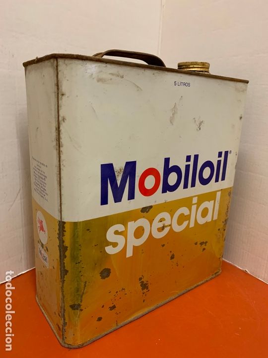 Automobili e Motociclette: Antigua lata de aceite para automovil. MOBIL OIL SPECIAL. Mide aprox 25cms altura