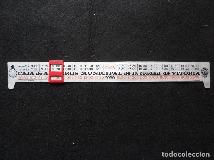 Automobili e Motociclette: ANTIGUO DISCO DE CONTROL ESTACIONAMIENTO,PARA INTERIOR DE VEHICULOS-CIUDAD DE VITORIA-