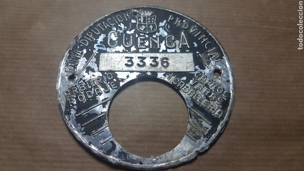 Autos und Motorr&auml;der: Antigua matr&iacute;cula cuenca carros varas caballeria