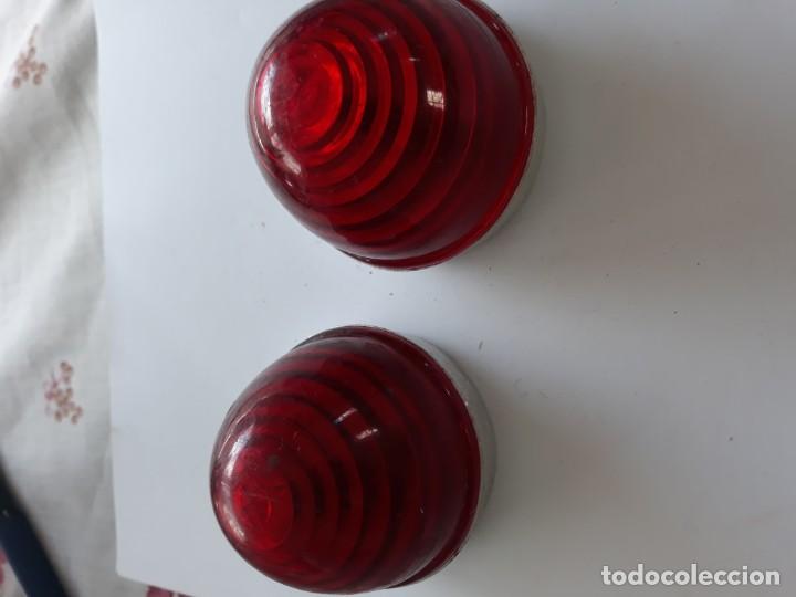 Automobili e Motociclette: 2 Pilotos forma ovalada rojos
