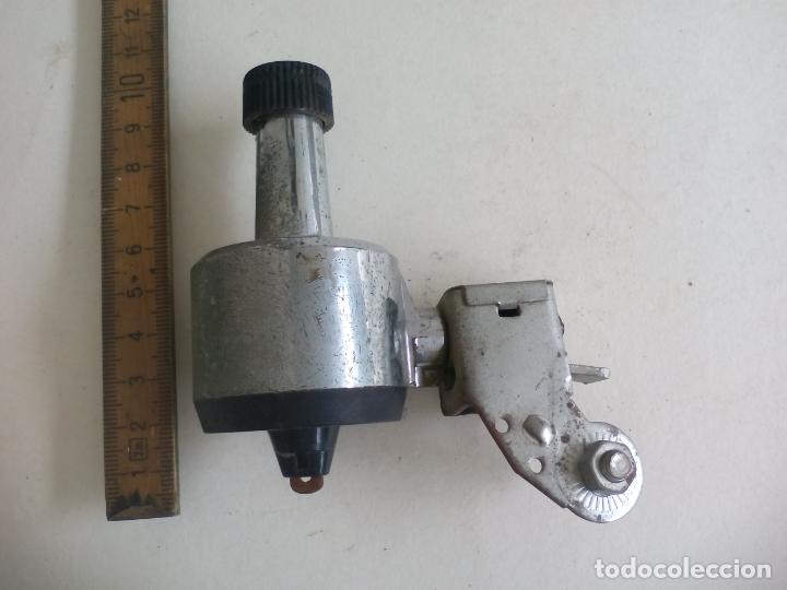 Automobili e Motociclette: Antigua dinamo TP GB. 6V 3W. Dynamo para bicleta o moto