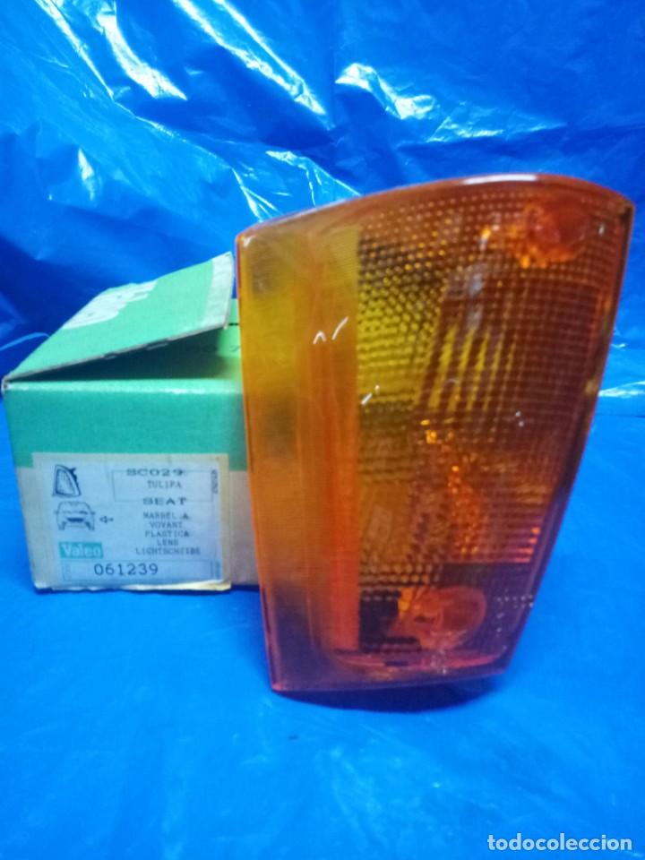 Autos und Motorr&auml;der: Tulipa piloto intermitente izdo. Seat Marbella