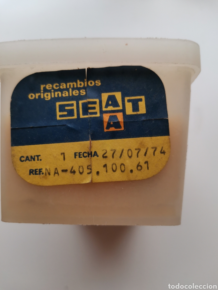 Autos und Motorr&auml;der: Caja de bombillas, seat original
