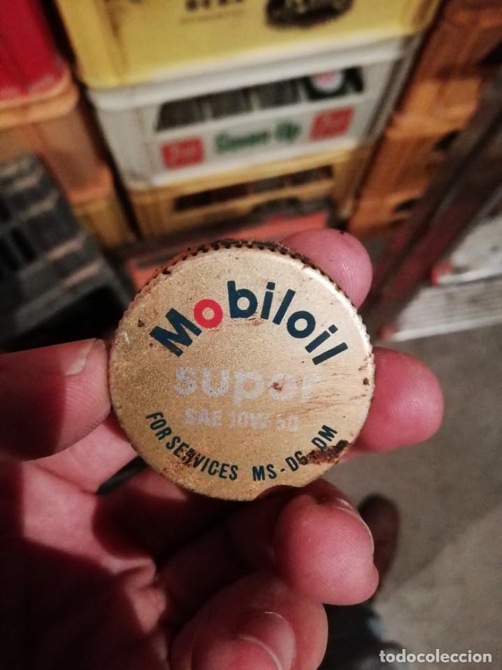 Autos und Motorr&auml;der: Antiguo tapon de rosca metalico de lata aceite motor Super Mobil Oil