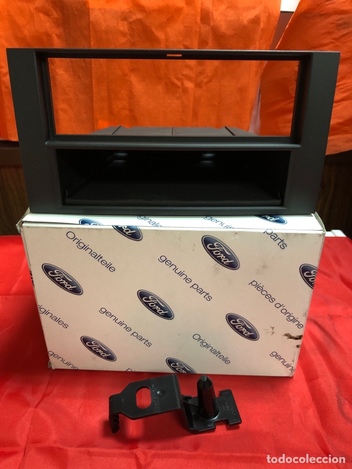 Autos und Motorr&auml;der: ADAPTADOR RADIO FORD FIESTA 2006