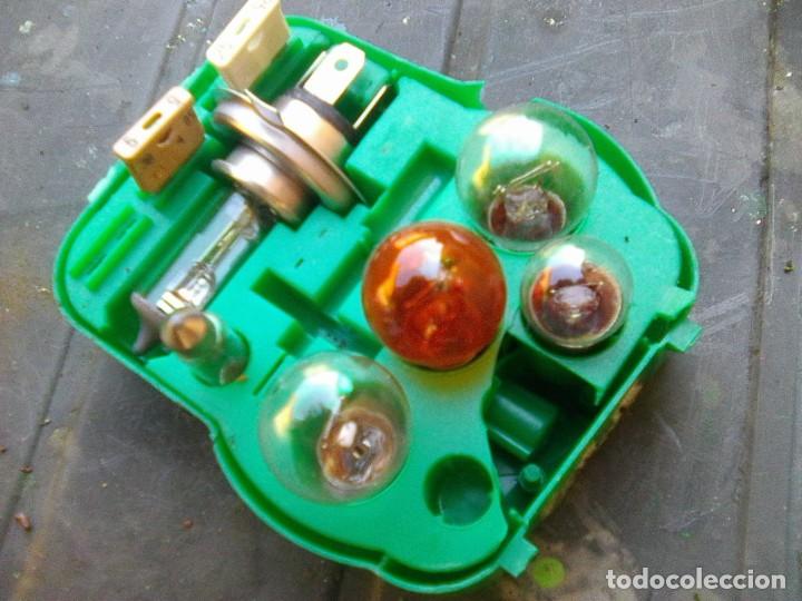 Autos und Motorr&auml;der: Caja de bombillas y fusibles procedencia Passat 1989 segun se ve en foto