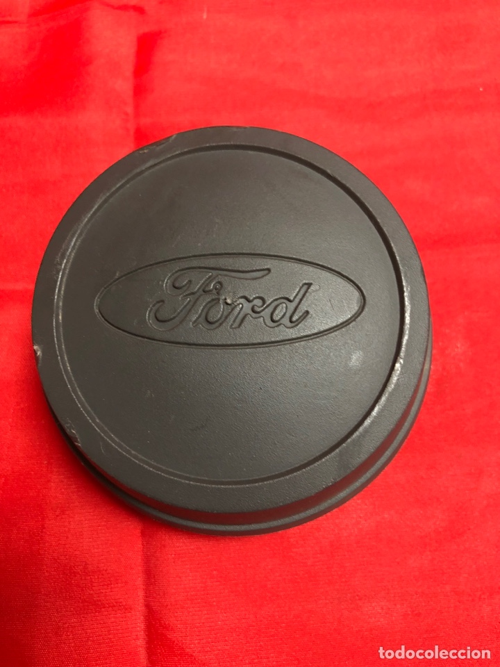 Autos und Motorr&auml;der: TAPACUBO FORD (usado)