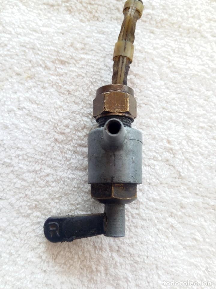 Automobili e Motociclette: Grifo de gasolina para ciclomotor