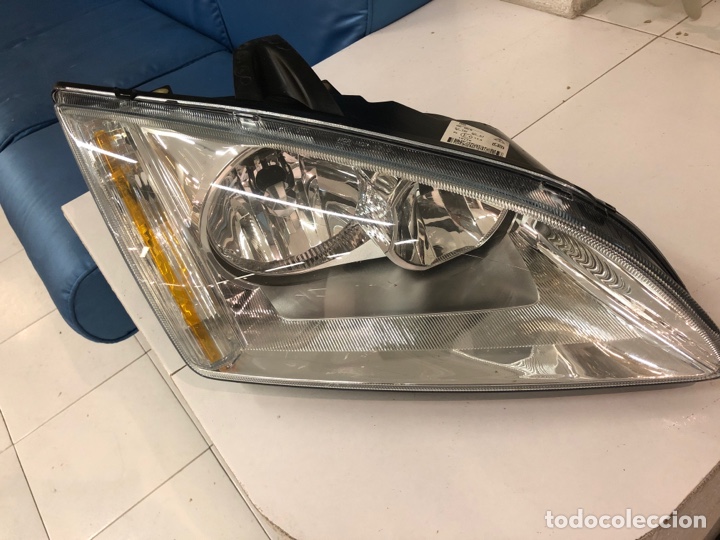 Autos und Motorr&auml;der: FARO DERECHO-FORD FOCUS (usado)