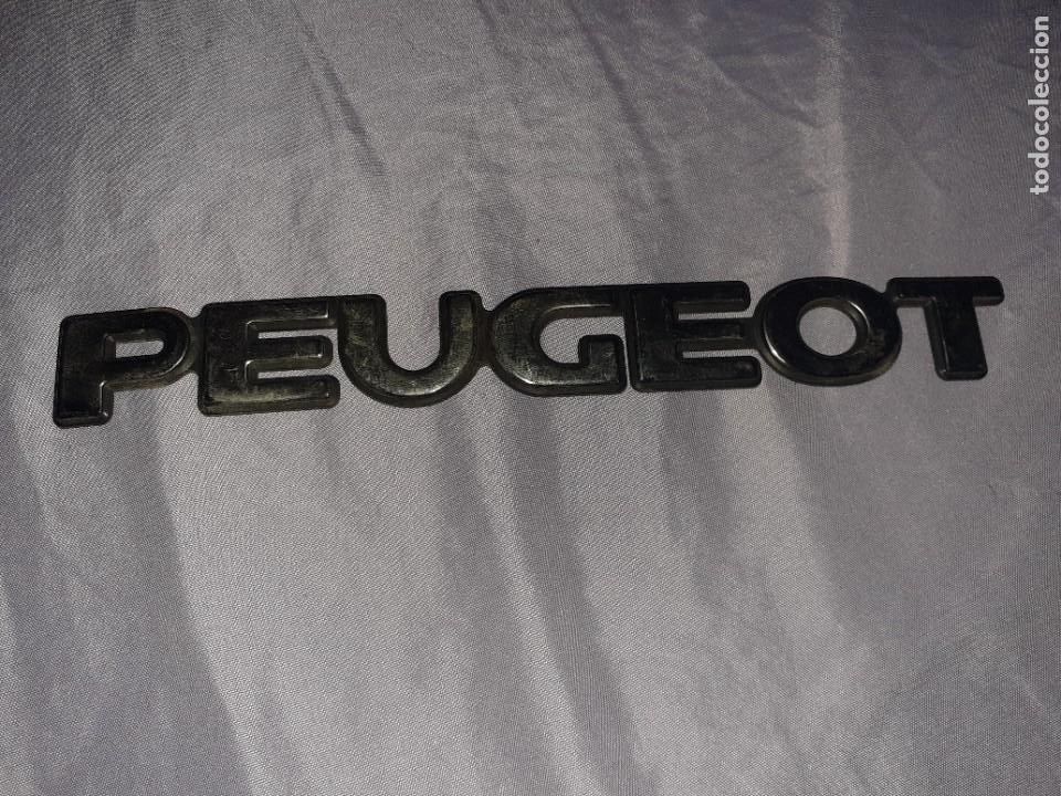 Coches y Motocicletas: Emblema letras de veh&iacute;culo coche Peugeot