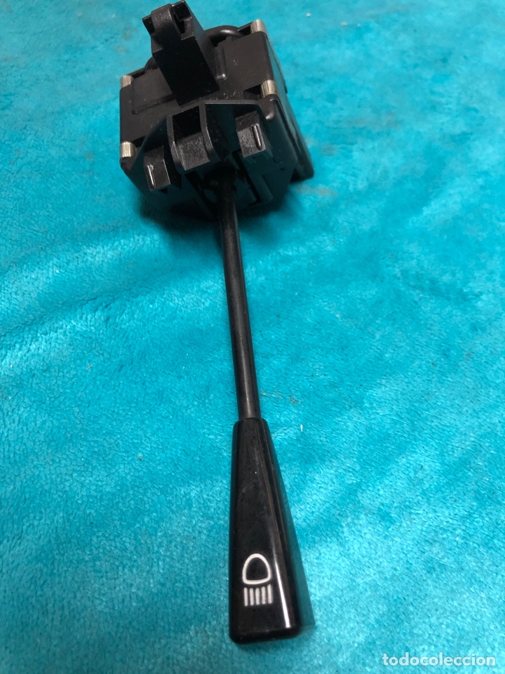 Autos und Motorr&auml;der: MANDO LUCES ARTES JAEGER-USADO ( RENAULT)