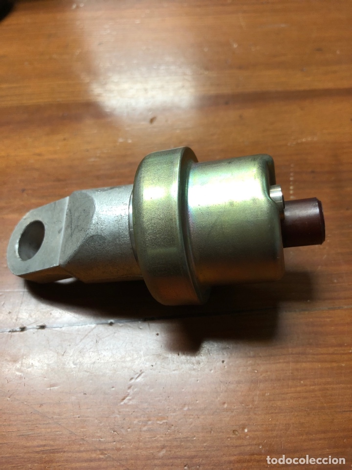 Autos und Motorr&auml;der: MANOCONTACTO TRANSMISOR VEGLIA 64-01. 12-24 v - 6 bares