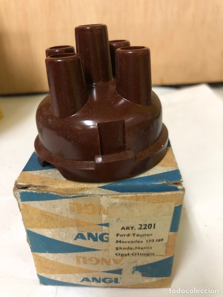 Autos und Motorr&auml;der: TAPA DELCO ANGLI 2201 - para FORD TAUNUS-MERCEDES 170-180- &Scaron;KODA- HANSA Y OPEL- OLIMPIA