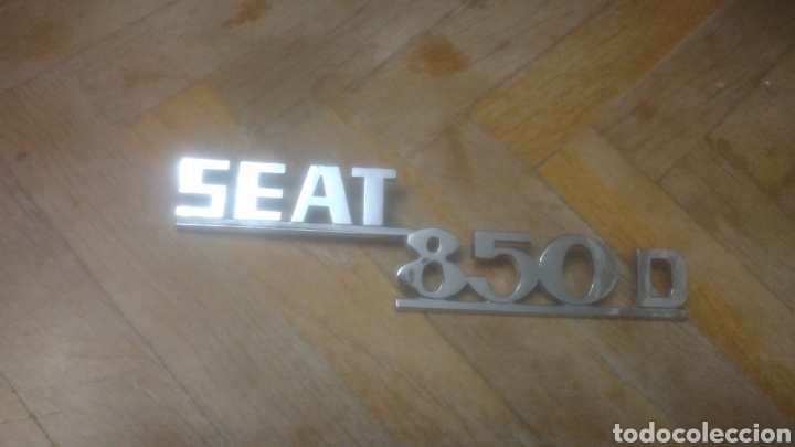 Autos und Motorr&auml;der: SEAT 850 D. ANAGRAMA ORIGINAL TRASERO. BIEN CONSERVADO. VER FOTOS.