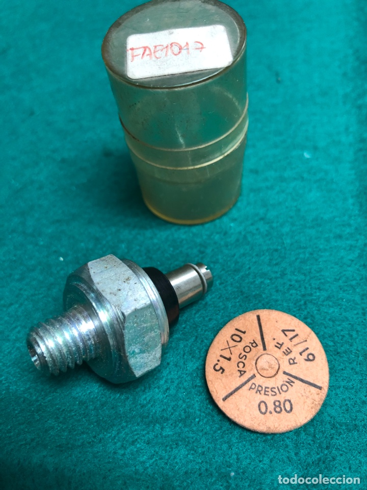 Autos und Motorr&auml;der: MANOCONTACTO DE ACEITE FAE 61/17 rosca 10x1,5 - presi&oacute;n 0,80