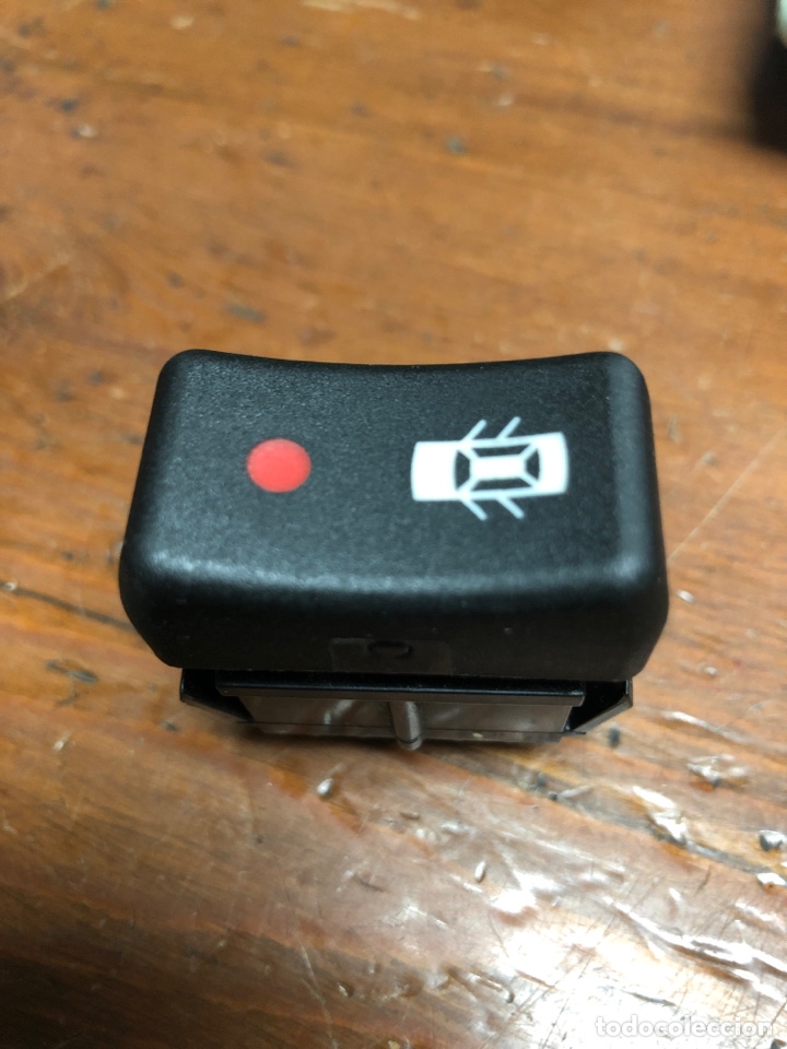 Automobili e Motociclette: PLULSADOR ILUMINADO BLOCAPUERTAS (FAE 6125)