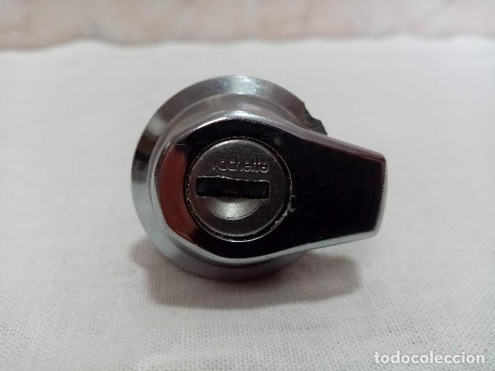 Automobili e Motociclette: Cerradura Bombin port&oacute;n puerta Vachette a&ntilde;os 60