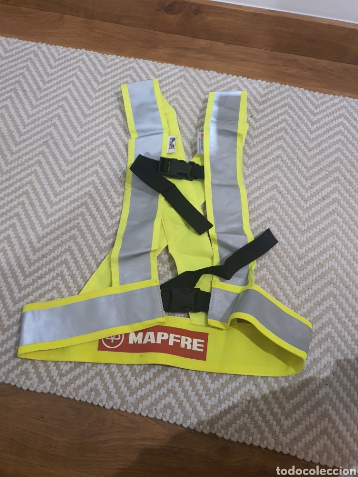 Coches y motocicletas: chaleco amarillo mapfre . - Foto 2