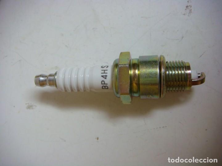 Automobili e Motociclette: BUJIA DE MARCA NGK-BP 4H S-(&)