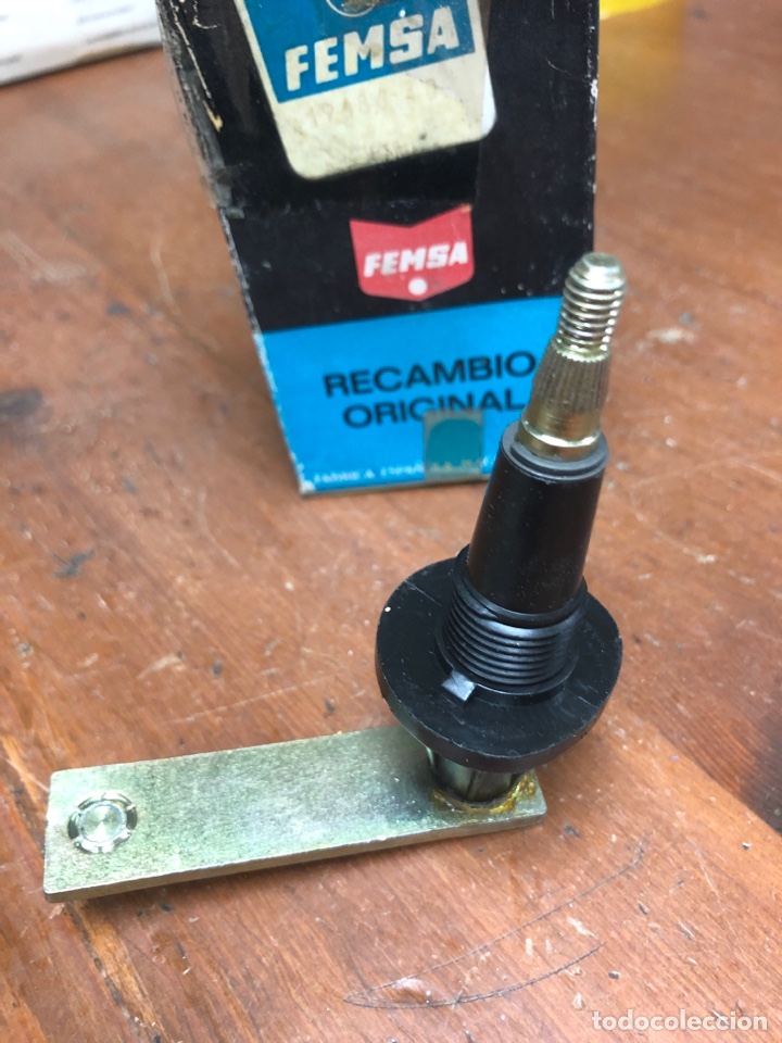 Automobili e Motociclette: EJE SECUNDARIO DE LIMPIAPARABRISAS FEMSA 19686-4 ( SIMCA 1200 LS ESPECIAL y GLS )