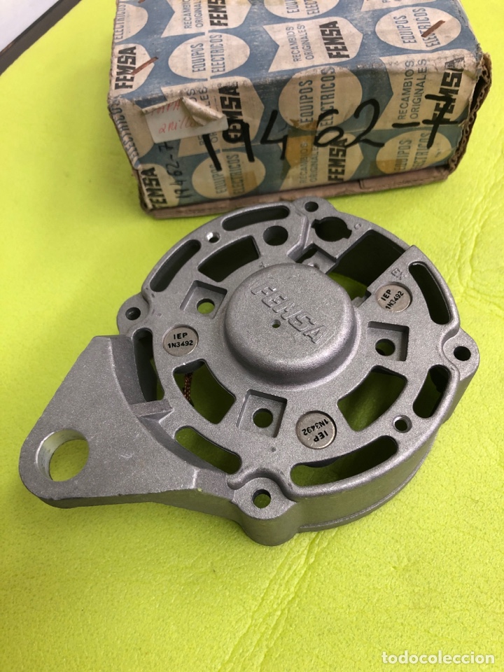 Autos und Motorr&auml;der: TAPA LADO ESCOBILLAS-FEMSA 19462-7 ( AV&Iacute;A 1000-1250-3500-4000-5000-7000- y motores Perkins)