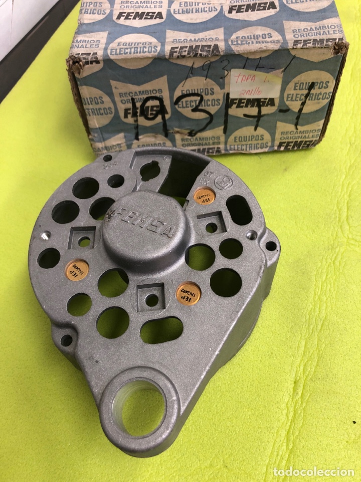 Automobili e Motociclette: TAPA LADO ESCOBILLAS-FEMSA 19317-1 ( SEAT 124D Y LS Y SEAT 1430 del 73 al 75 rf.alternador ALB40-86