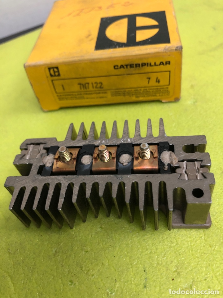 Autos und Motorr&auml;der: PLACA RECTIFICADORA- CATERPILLAR 7N7 122 -24 v