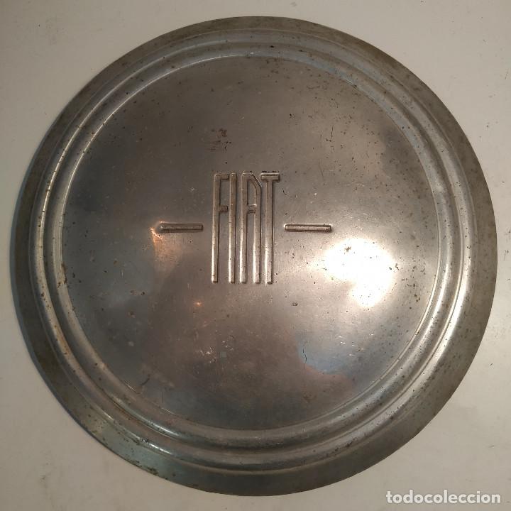 Autos und Motorr&auml;der: TAPACUBOS para veh&iacute;culo cl&aacute;sico FIAT - A&Ntilde;OS 40 - VALIDO PARA FIAT 1100
