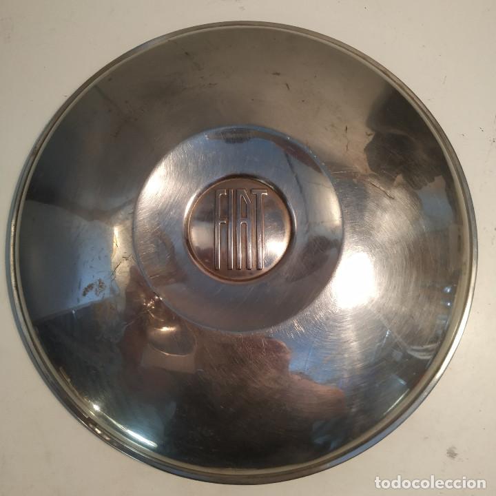 Autos und Motorr&auml;der: TAPACUBOS para veh&iacute;culo cl&aacute;sico FIAT - A&Ntilde;OS 50 - VALIDO PARA FIAT 600