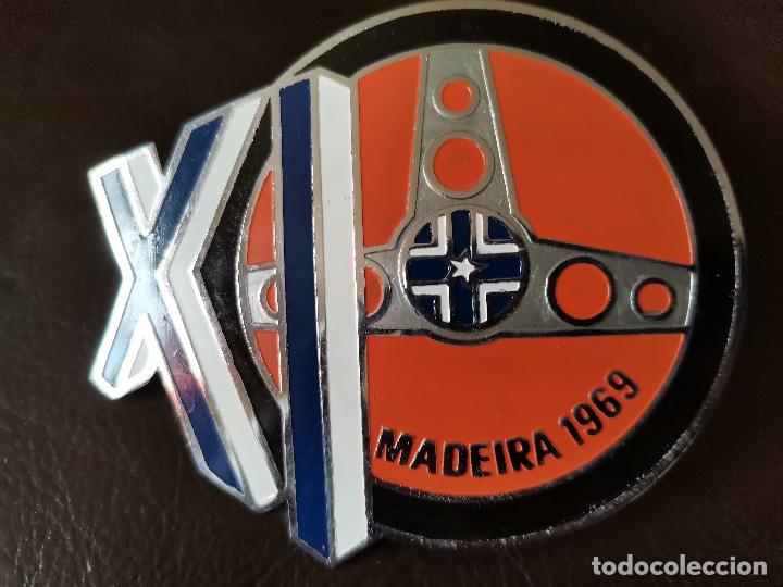 Automobili e Motociclette: 1969 emblema, insignia ,adorno para coche XI VOLTA &Aacute; MADEIRA - CORRIDA DE AUTOMOVILES RARO