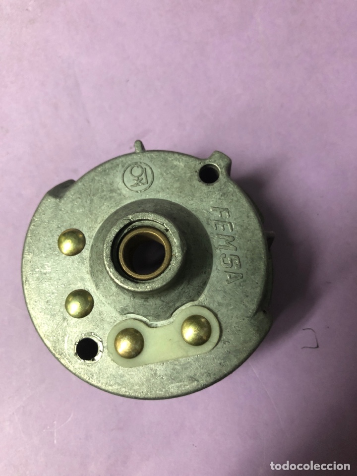 Autos und Motorr&auml;der: TAPA ESCOBILLAS LADO COLECTOR- FEMSA 17191-2 ( MINI 1275-MORRIS 1300-MG1300 y 1300 S-