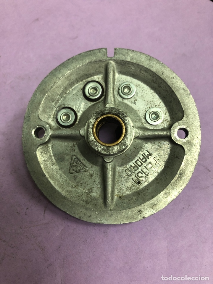 Autos und Motorr&auml;der: TAPA ARRANQUE LADO ESCOBILLAS- FEMSA 5423 ( GORDINI-DAUPHINE-6 V - del 58 al 63 )