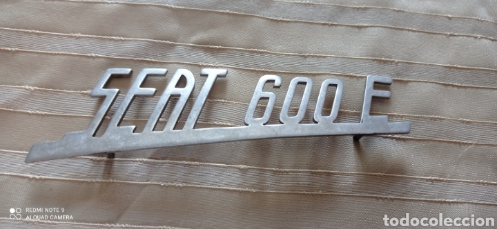 Coches y motocicletas: Letras insigna Seat 600 E - Foto 6