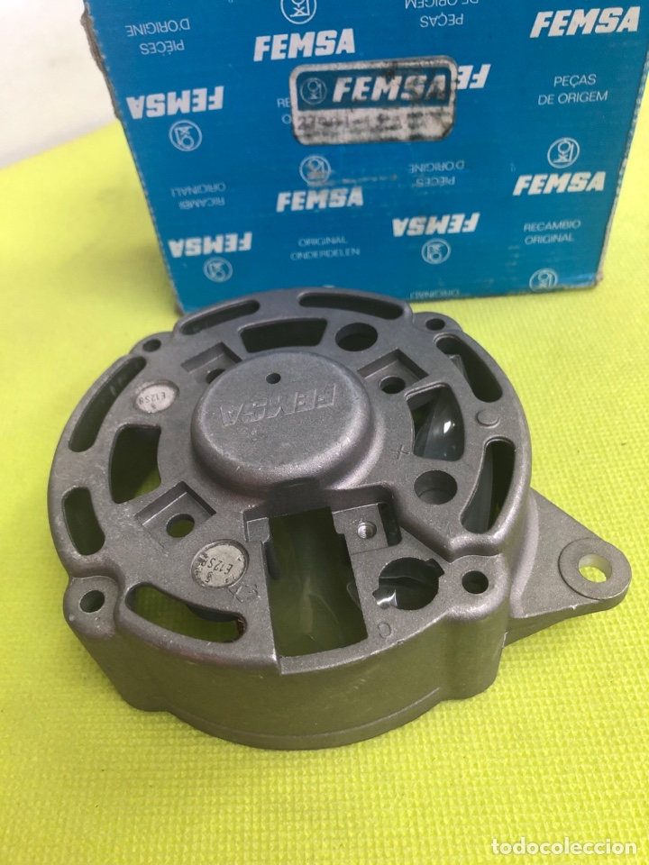 Autos und Motorr&auml;der: TAPA ALTERNADOR LADO ESCOBILLAS-FEMSA 27981-1 ( TRACTOR FIAT)