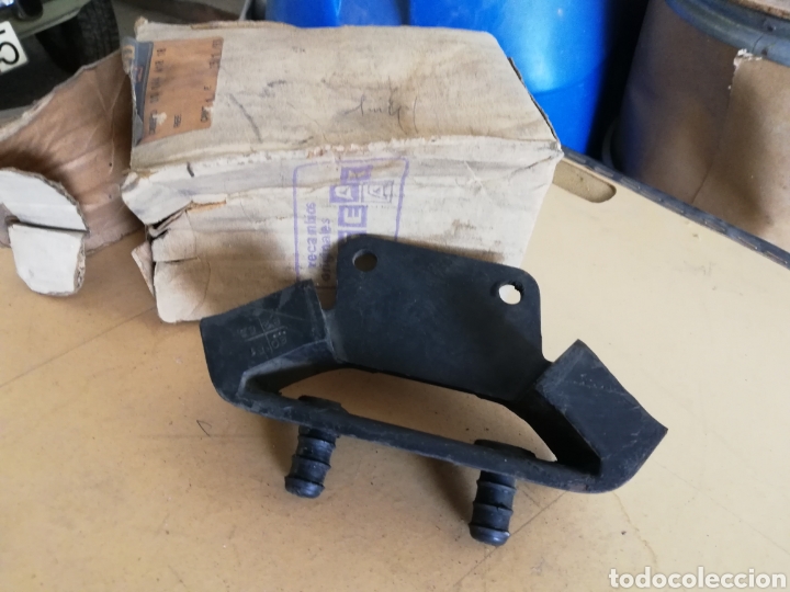 Automobili e Motociclette: Soporte de goma caja de cambios Seat 131 Sofim