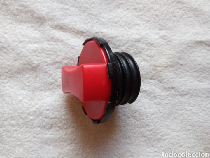 Automobili e Motociclette: Saab,tap&oacute;n del tanque