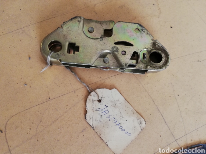 Automobili e Motociclette: Cerradura capot trasero maletero de Seat 131