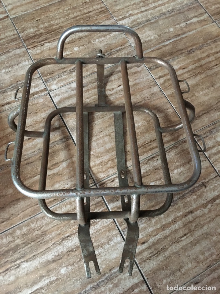 Autos und Motorr&auml;der: Parrilla porta rueda de repuesto