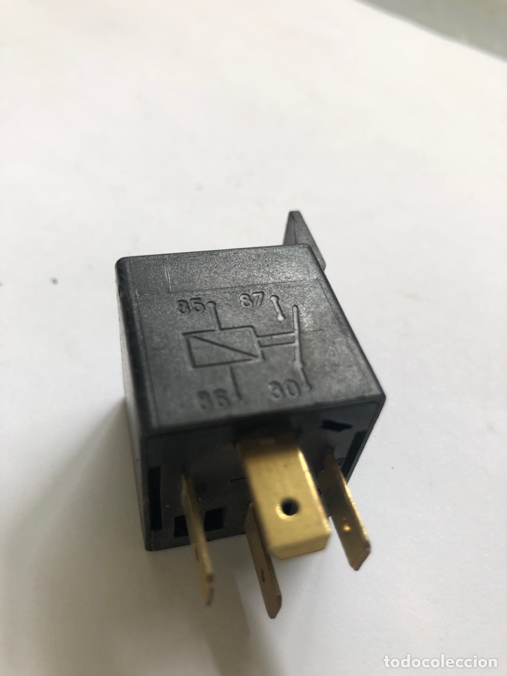 Coches y motocicletas: RELE 24V-30 A - Foto 3