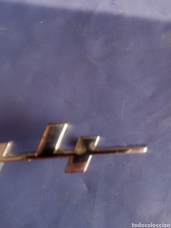 Coches y motocicletas: Emblema Volvo 444 - Foto 3