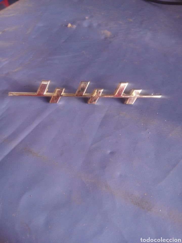Coches y motocicletas: Emblema Volvo 444 - Foto 1