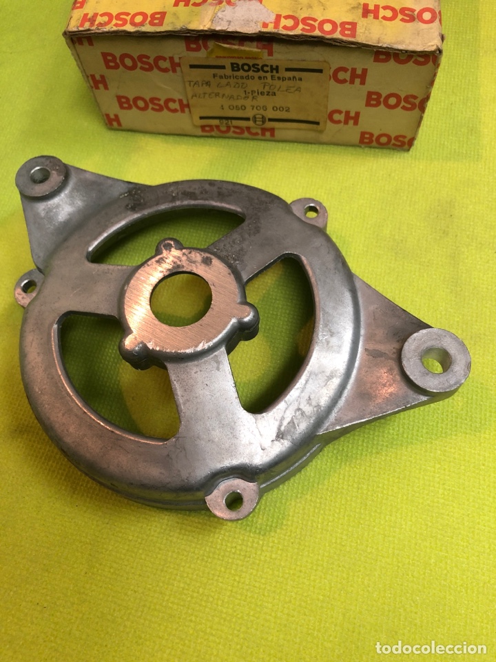 Automobili e Motociclette: TAPA LADO POLEA-BOSCH 4050706002-( BARREIROS S&Uacute;PER AZOR 42-38. 64-26 )